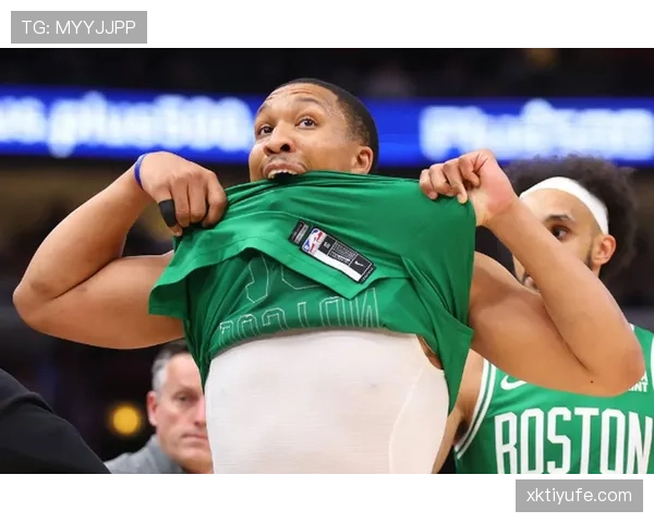 格兰特·威廉姆斯无球跑动制造空位，三分效率显著提升